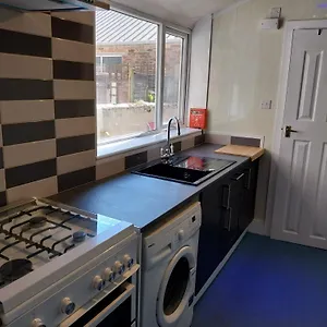  Apartment 170 Victoria Road - 1 Bed Ground Floor Flat